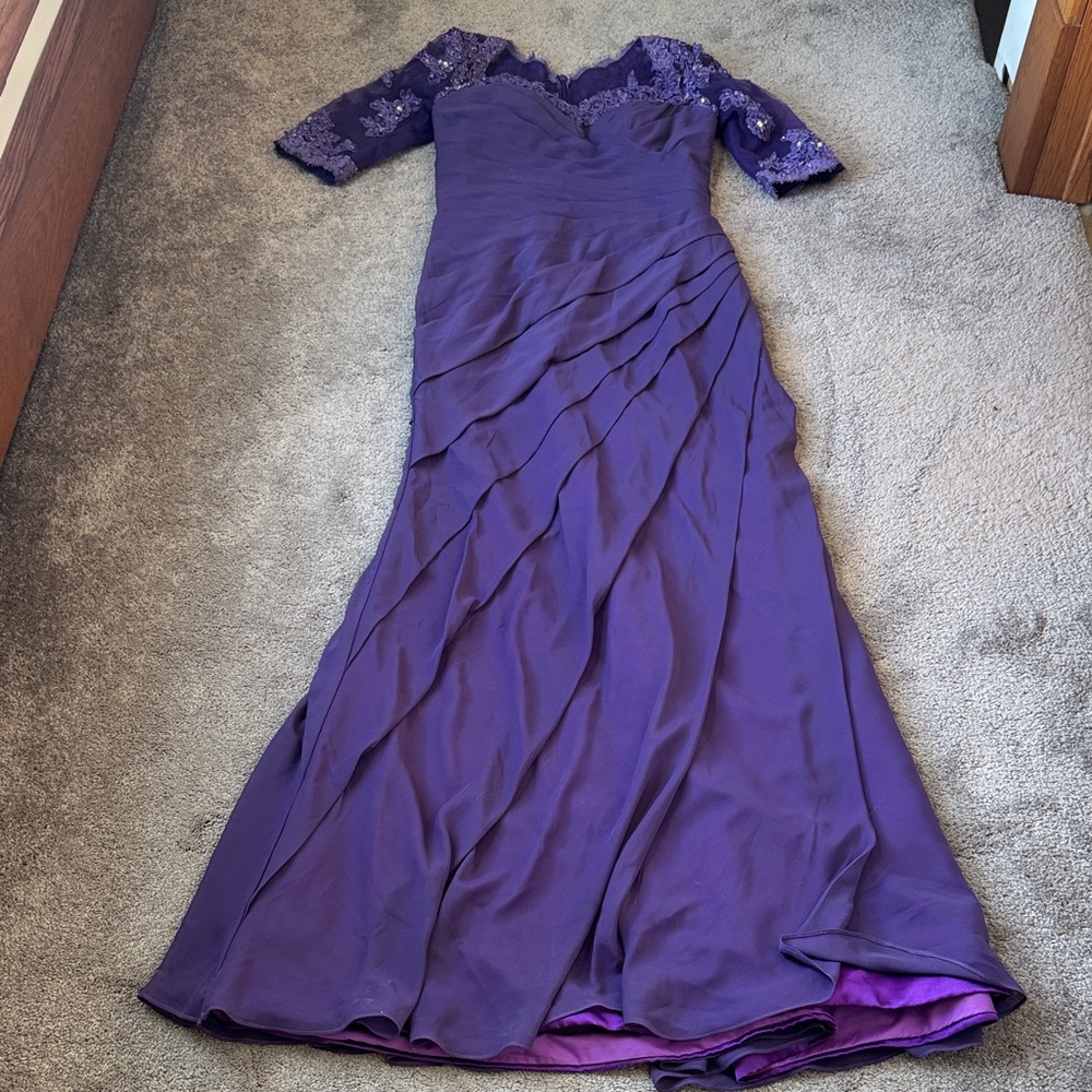 Ada’s Bridal Purple Beaded Sequin Lace Maxi Formal Dress SIZE 8